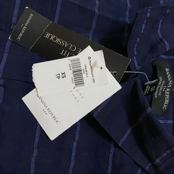 Banana Republic Classic Fit Button Down Shirt New with Tags! - Picture 8 of 11